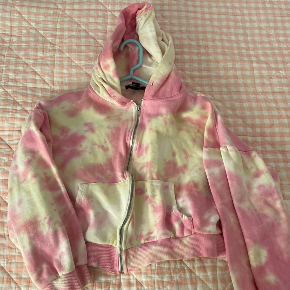 Pink Tie Dye Cropped Hoodie